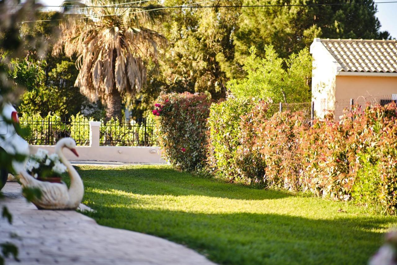 Villa Doreta Roda  Bagian luar foto